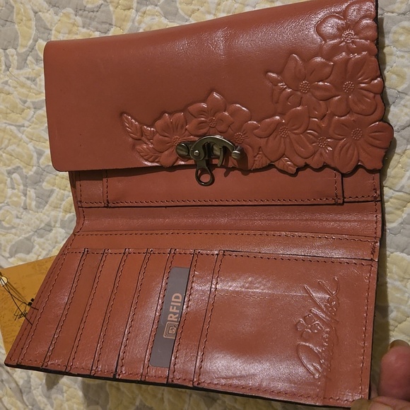 Patricia Nash Leather wallet - Picture 2 of 6